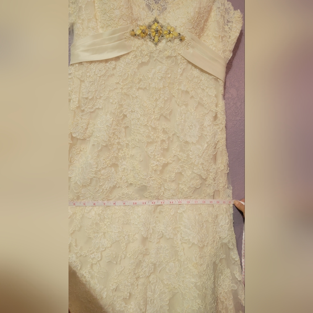 Allure Bridal Style C155 Size 12 - Picture 8 of 8